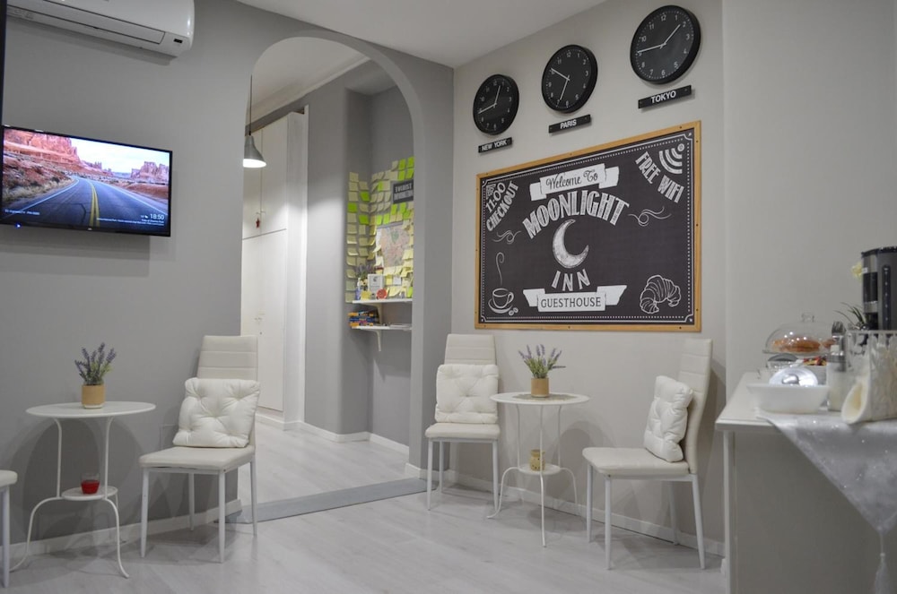 Moonlight Inn Guest House