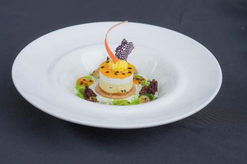 Araliya Green Hills Hotel