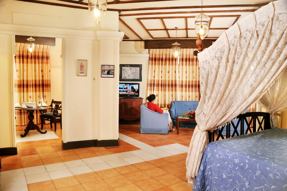 Grand Oriental Hotel