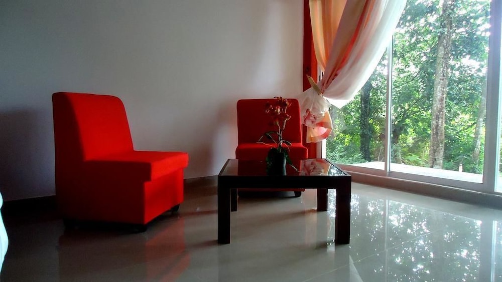 Bridge Hotel Negombo