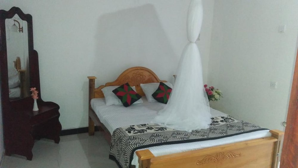 Ella Secret Water Fall Home stay