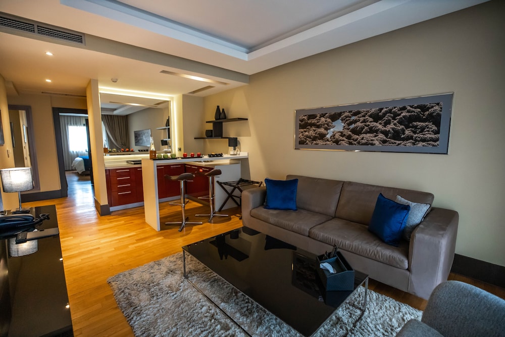 Gray Boutique Hotel & Spa