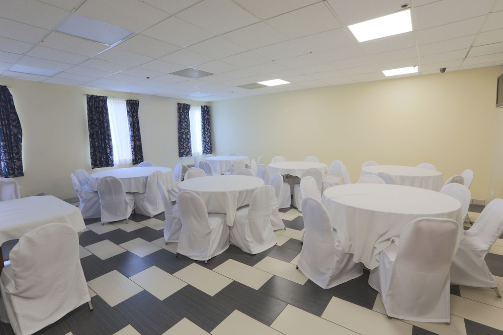 Kings Inn By OYO Calumet Park I-57