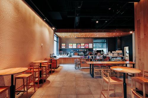 DoubleTree Suites by Hilton Hotel & Conference Center Chicago-Downers Grove