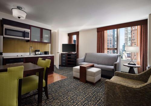 Homewood Suites by Hilton Chicago Downtown/Magnificent Mile