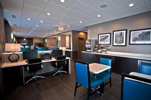 Best Western River North Hotel