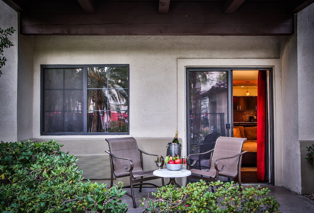 Tuscany Suites and Casino