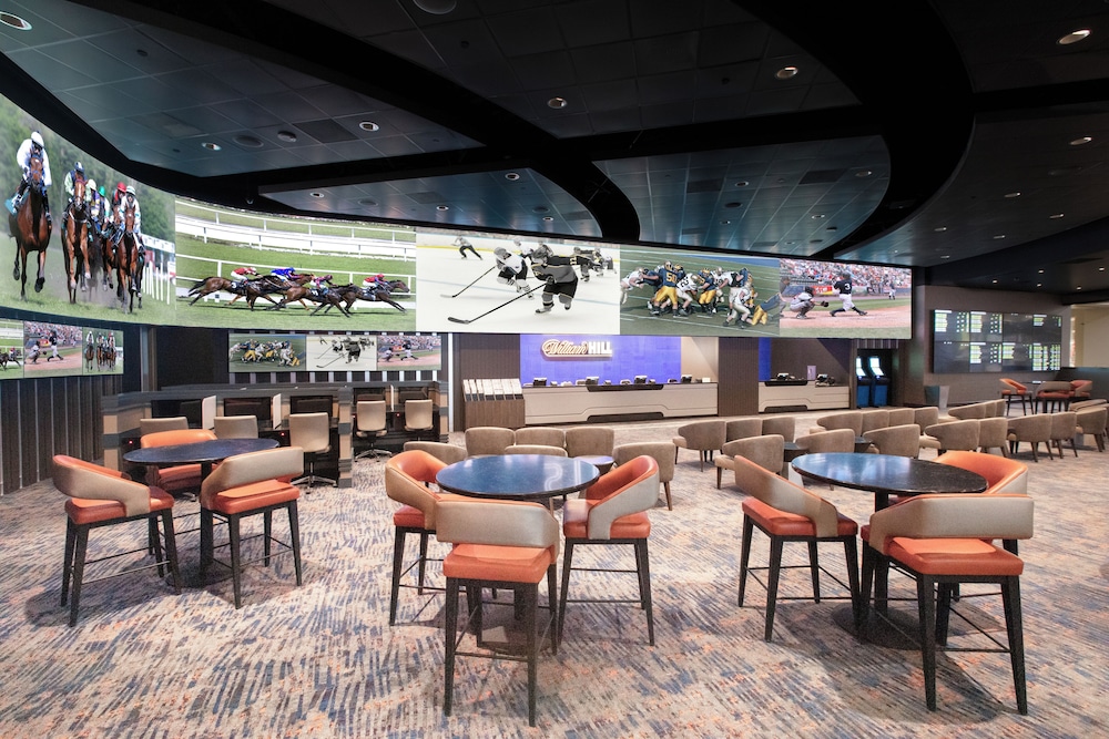 The STRAT Hotel, Casino & Tower