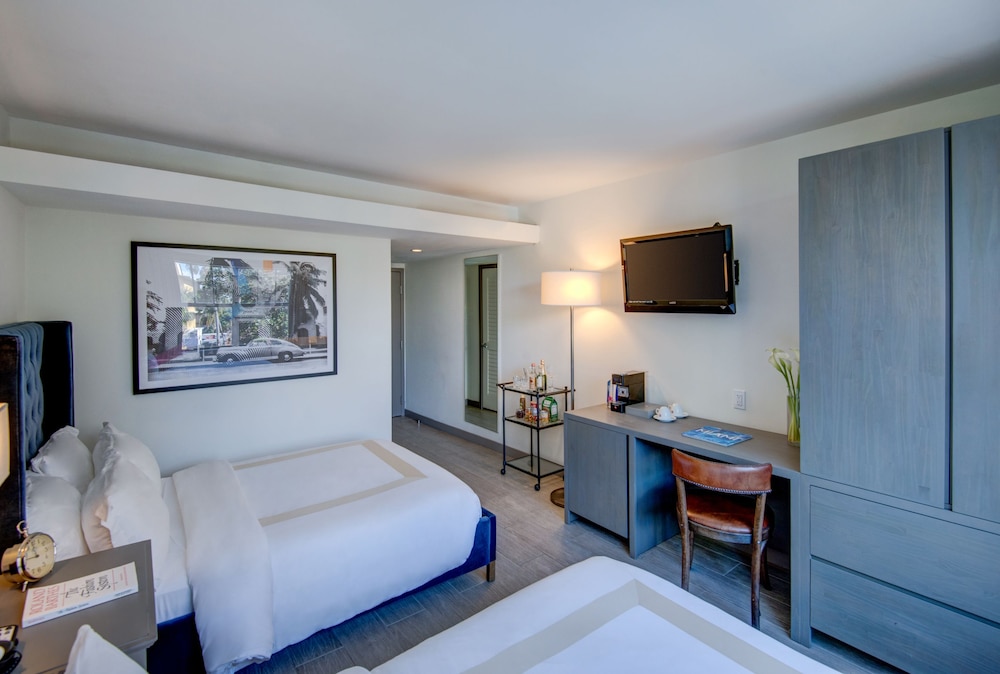 Clinton Hotel South Beach