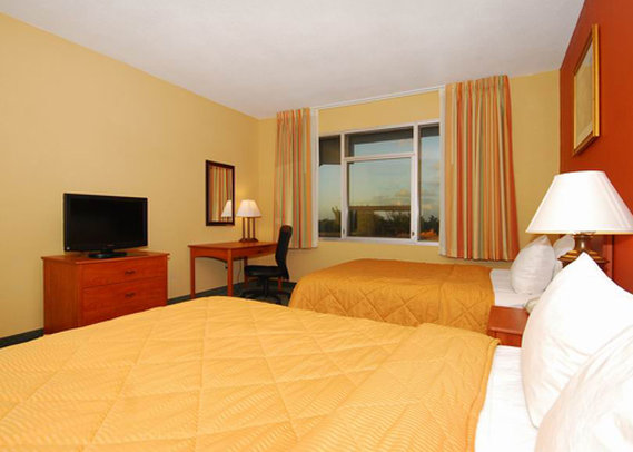 Clarion Inn & Suites Miami Airport