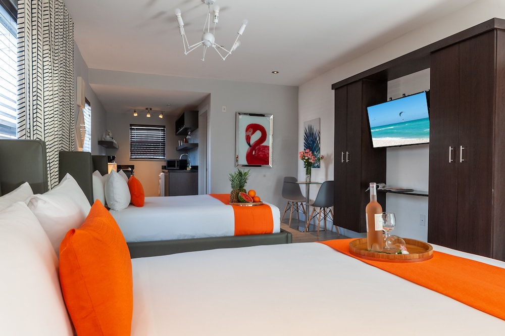 SEASIDE ALL SUITES HOTEL