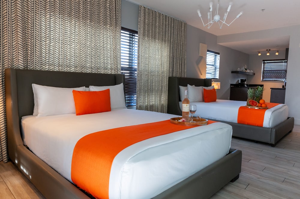 SEASIDE ALL SUITES HOTEL