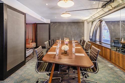 Paramount Times Square - A Generator Hotel