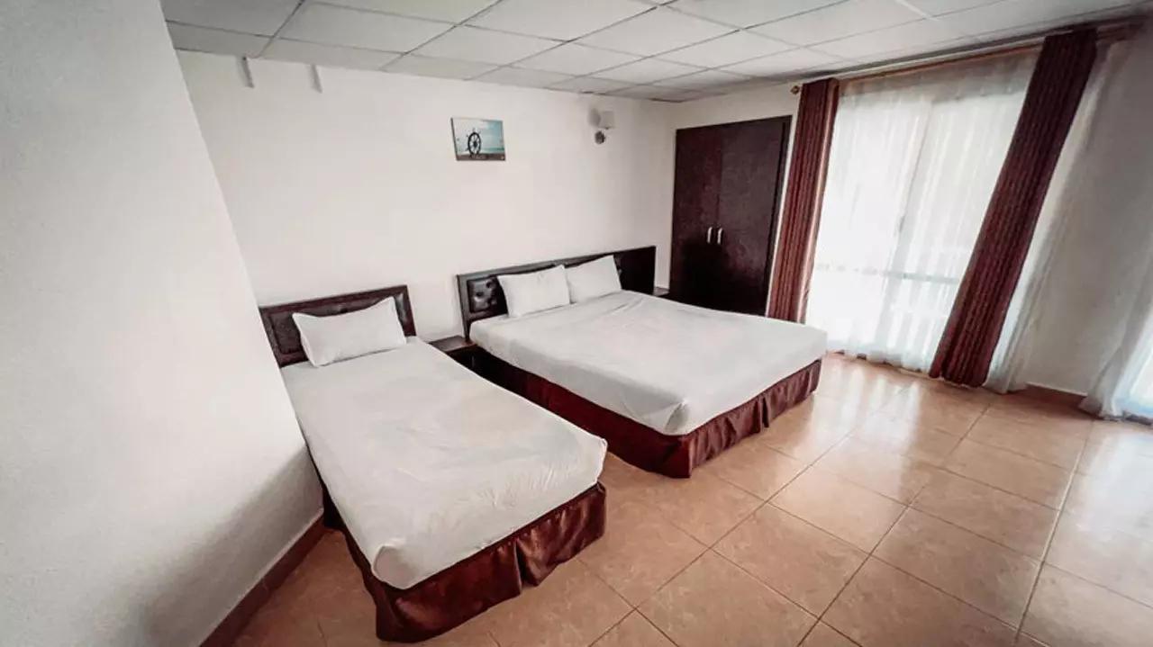 هتل آبادگران