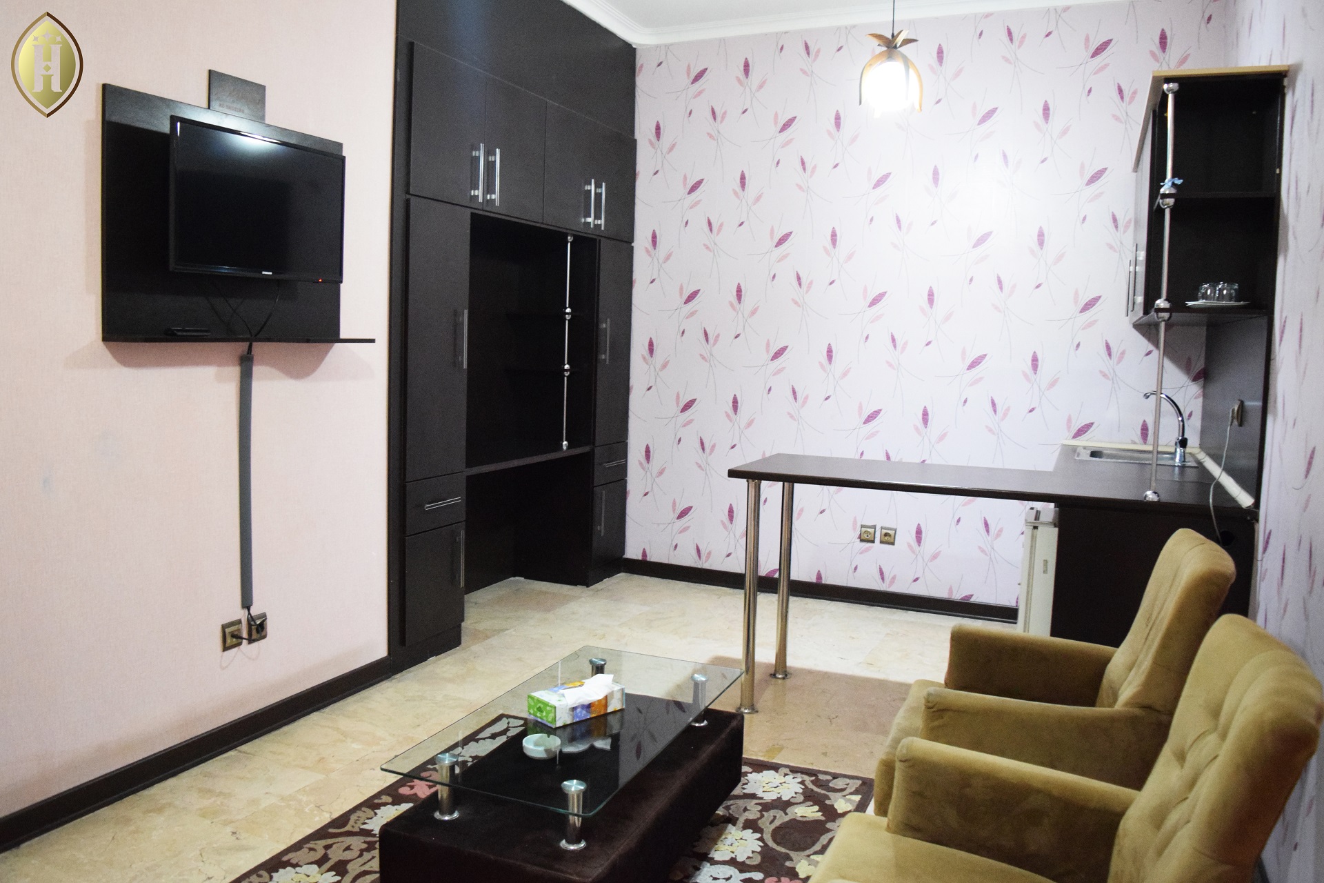 هتل آپارتمان ایرانیکا