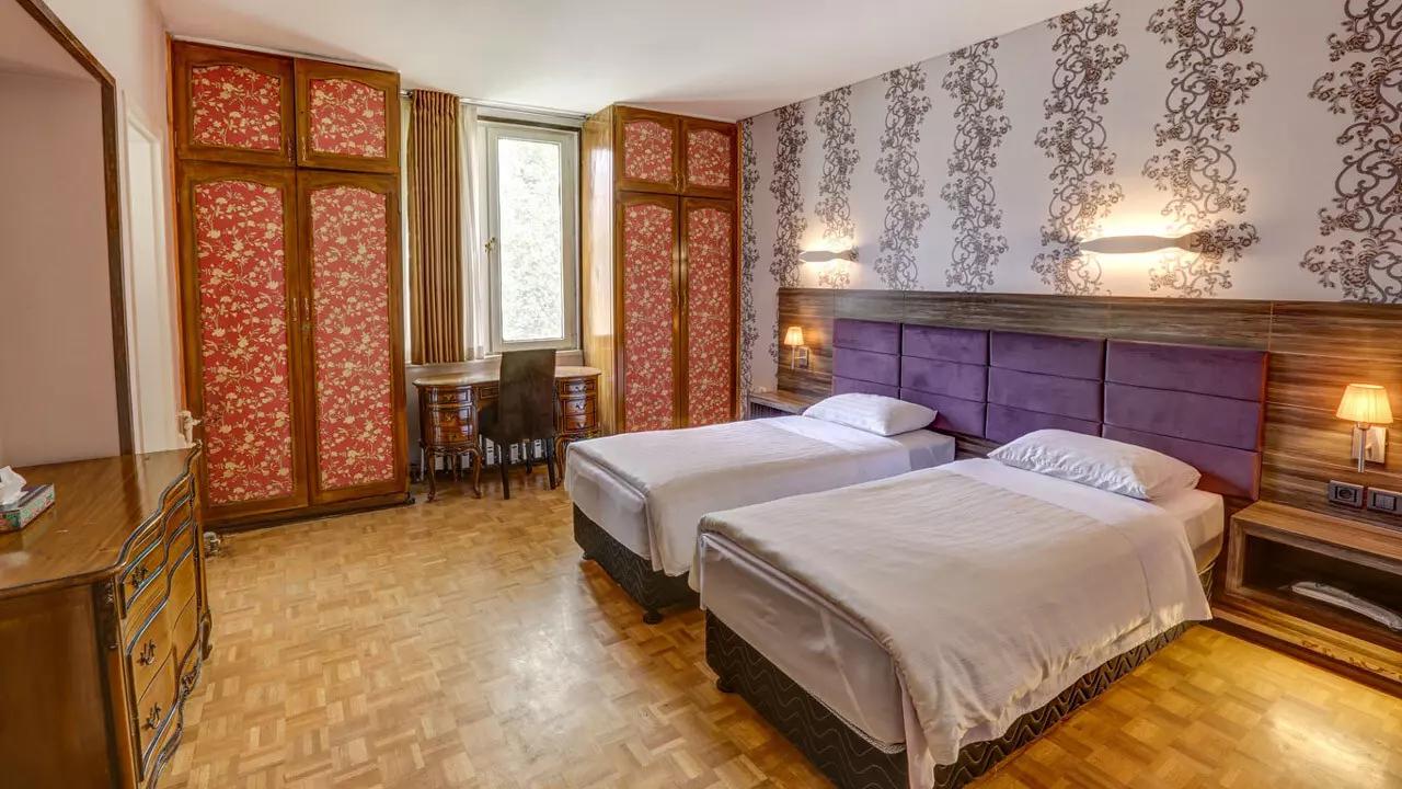 هتل جهانگردی شمشک