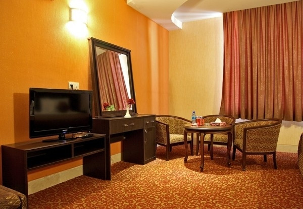 هتل باباطاهر