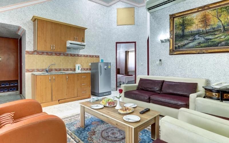 هتل جهانگردی ناهارخوران