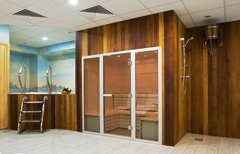 SunFlower Park Hotel