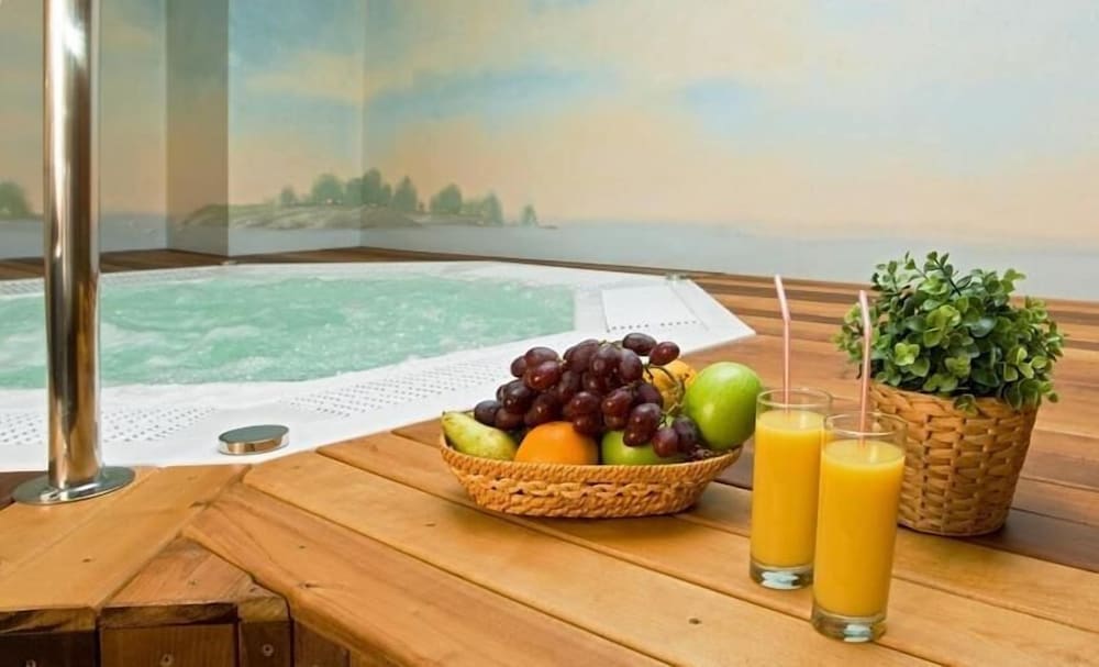 SunFlower Park Hotel