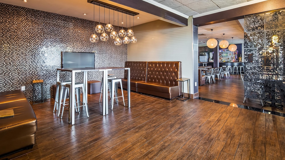 Best Western Plus Newark Airport West