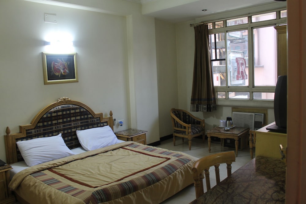 Hotel Sunstar Residency