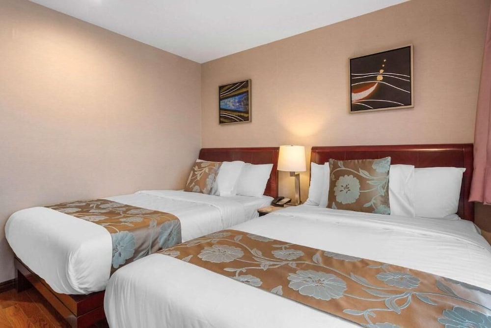 Industry City Hotel An Ascend Hotel Collection Member