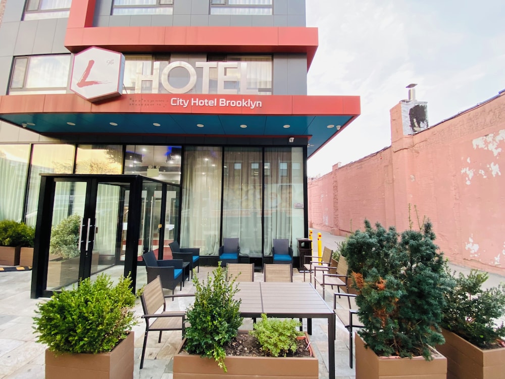 Industry City Hotel An Ascend Hotel Collection Member