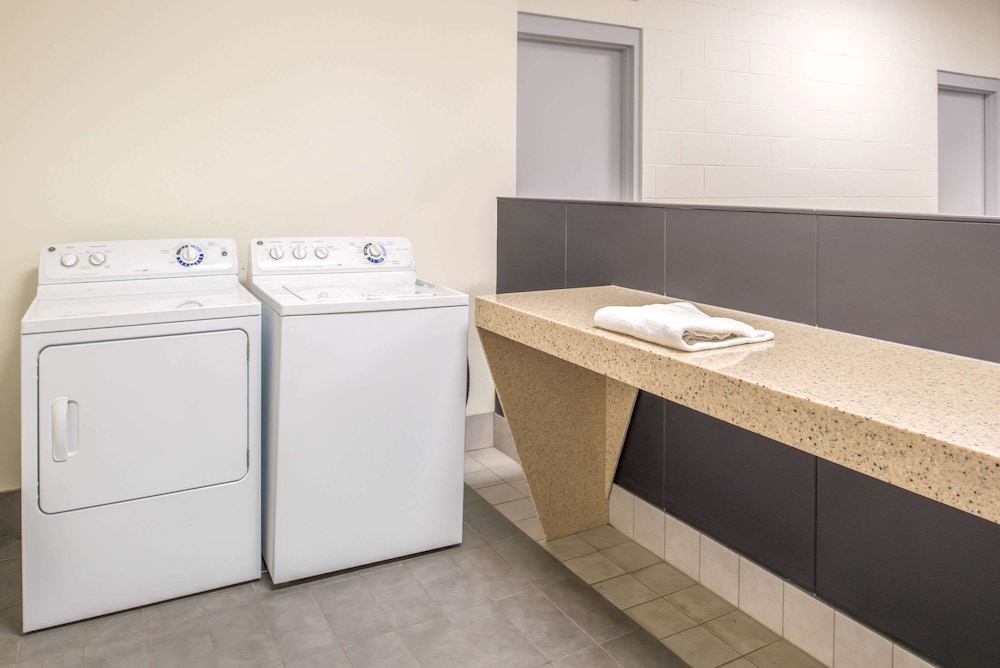 Ramada by Wyndham Saskatoon