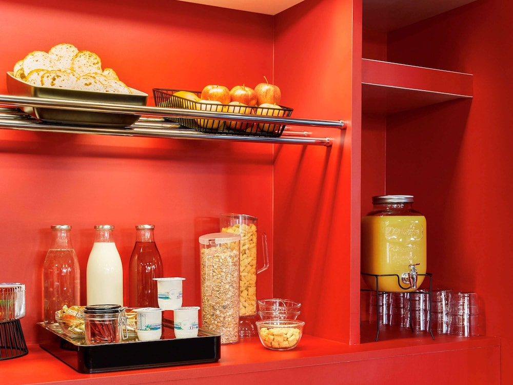 hotelF1 Paris Porte de Montreuil