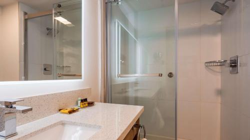 Executive Residency by Best Western Calgary North City View