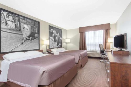 Super 8 by Wyndham Red Lake ON