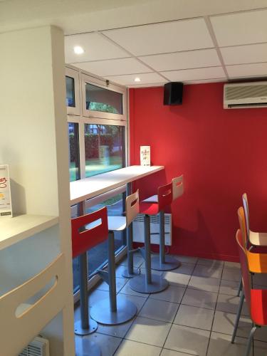 Premiere Classe Toulouse Sud-Portet