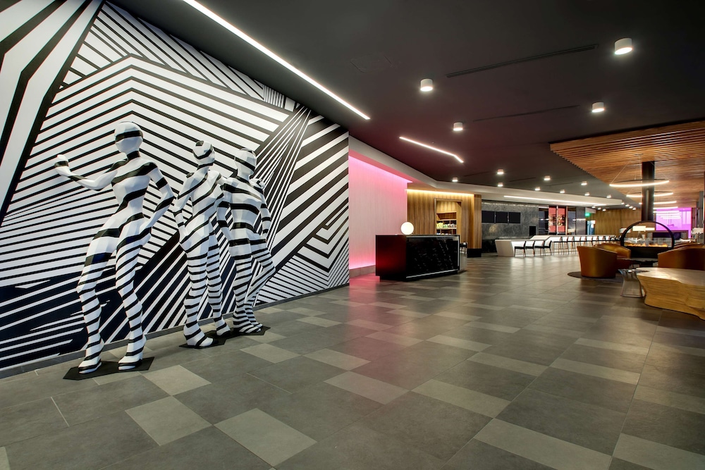 The Rose Hotel Chicago O'Hare, Tapestry Collection by Hilton