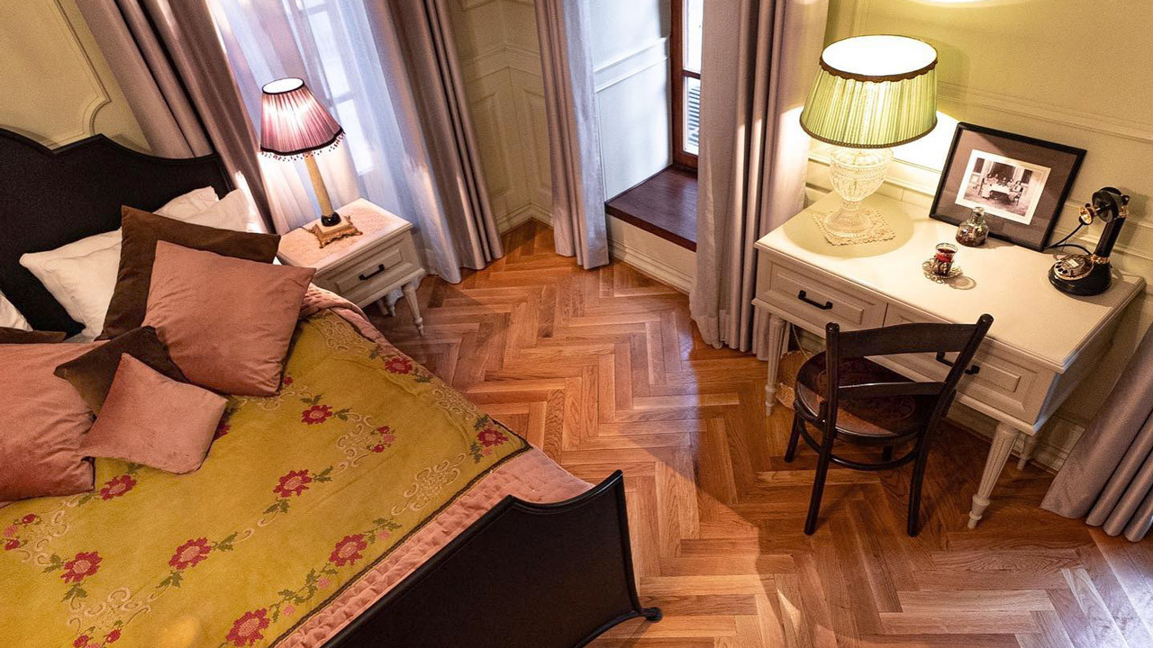 هتل بوتیک نظامیه