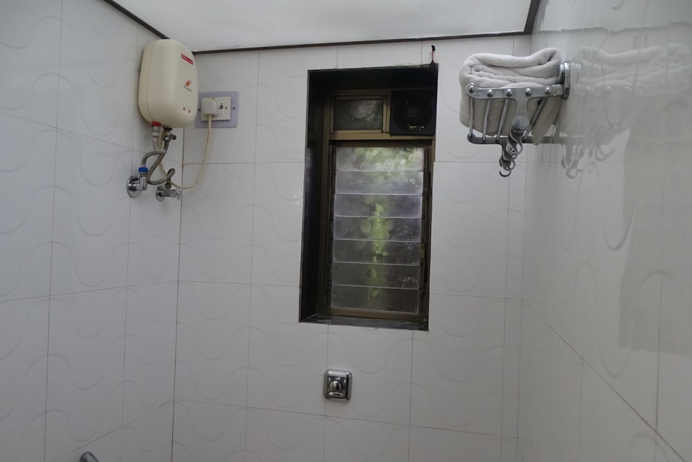 Hotel Sunshine Airport