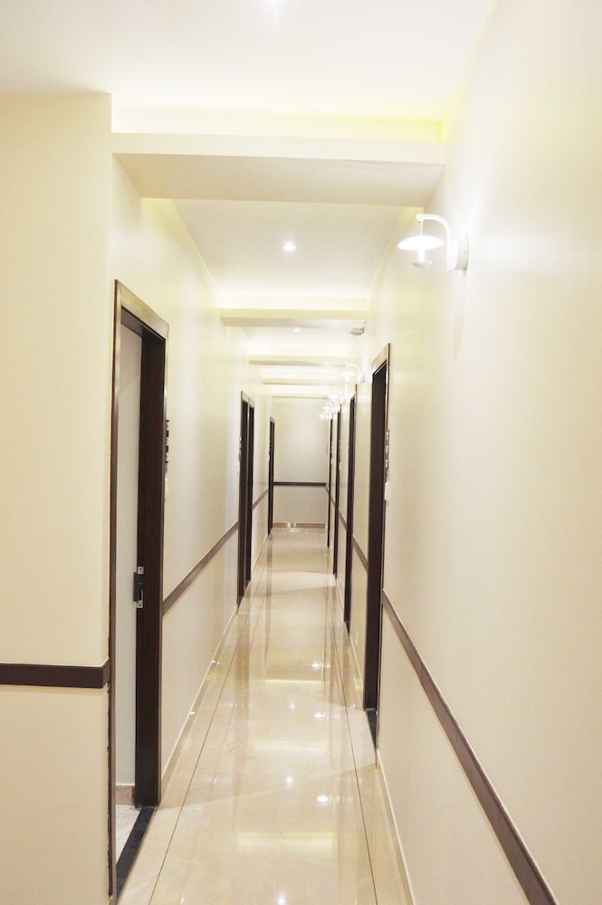 Hotel AK International