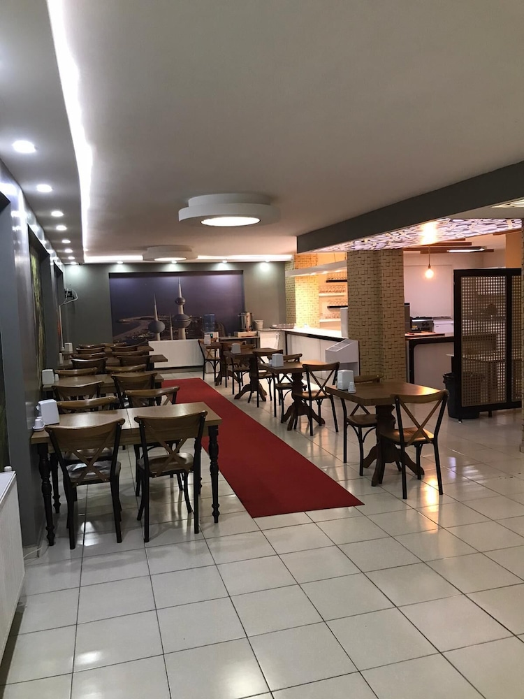 Comfort Suites Hotel