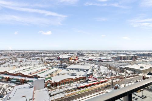 Simply Comfort. Modern Downtown Condos