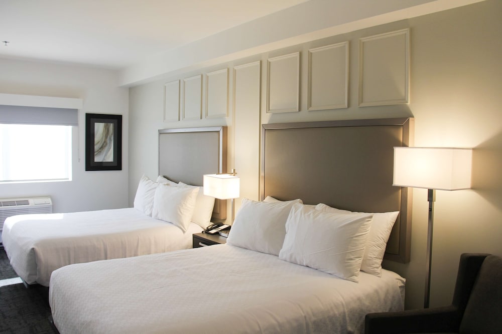 Best Western Plus Winkler