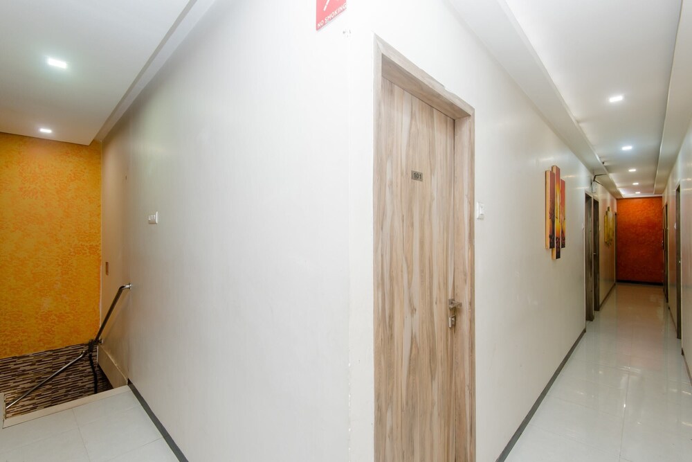 Hotel Blue Pearl Residency