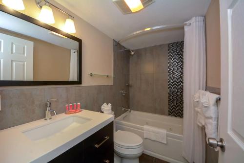 Super 8 by Wyndham Meadowlands