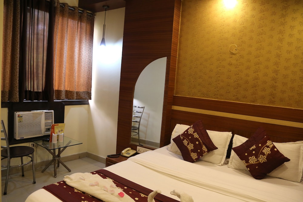 Hotel Shivam International