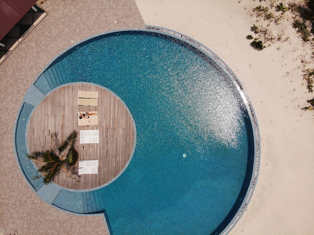 Hondaafushi Island Resort