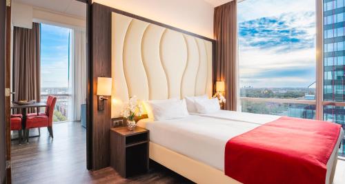 PLAZA Premium Almere