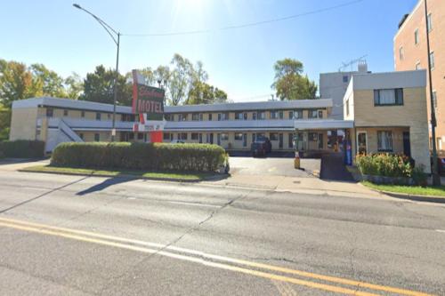 OYO Hotel Edgebrook Chicago North Shore