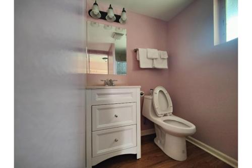 OYO Hotel Edgebrook Chicago North Shore