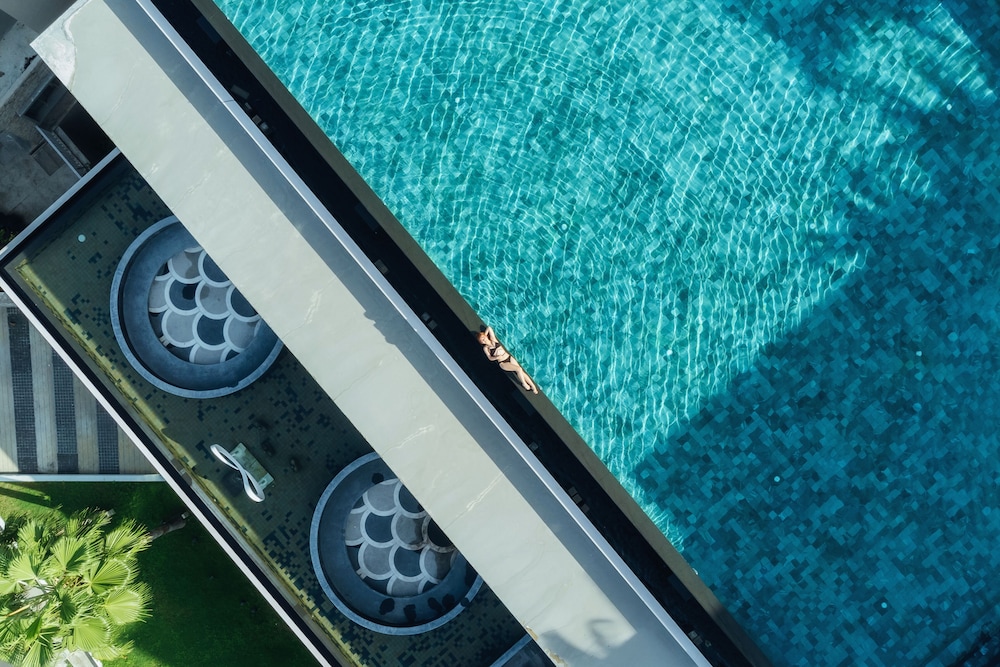 Oceanfront Beach Resort And Spa