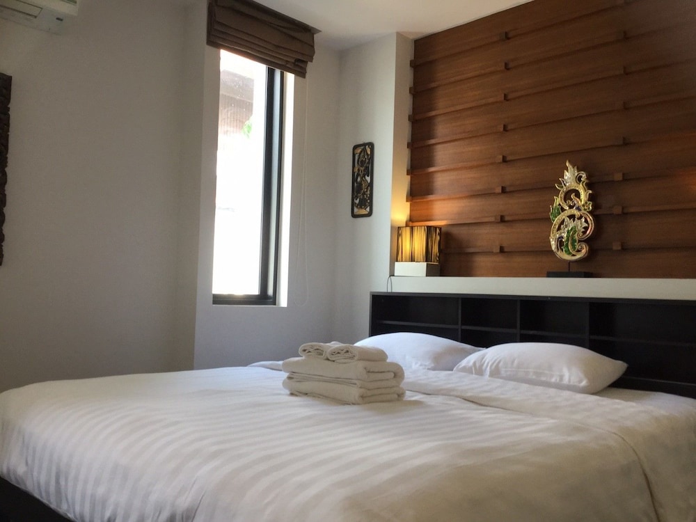 The Oriental Beach Pool Villa & Village