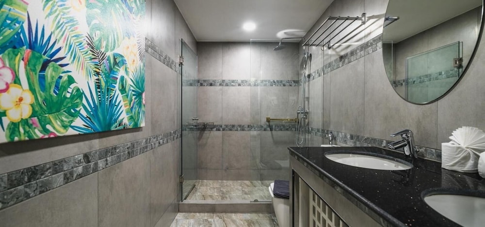 Patong Hill Villa by Lofty